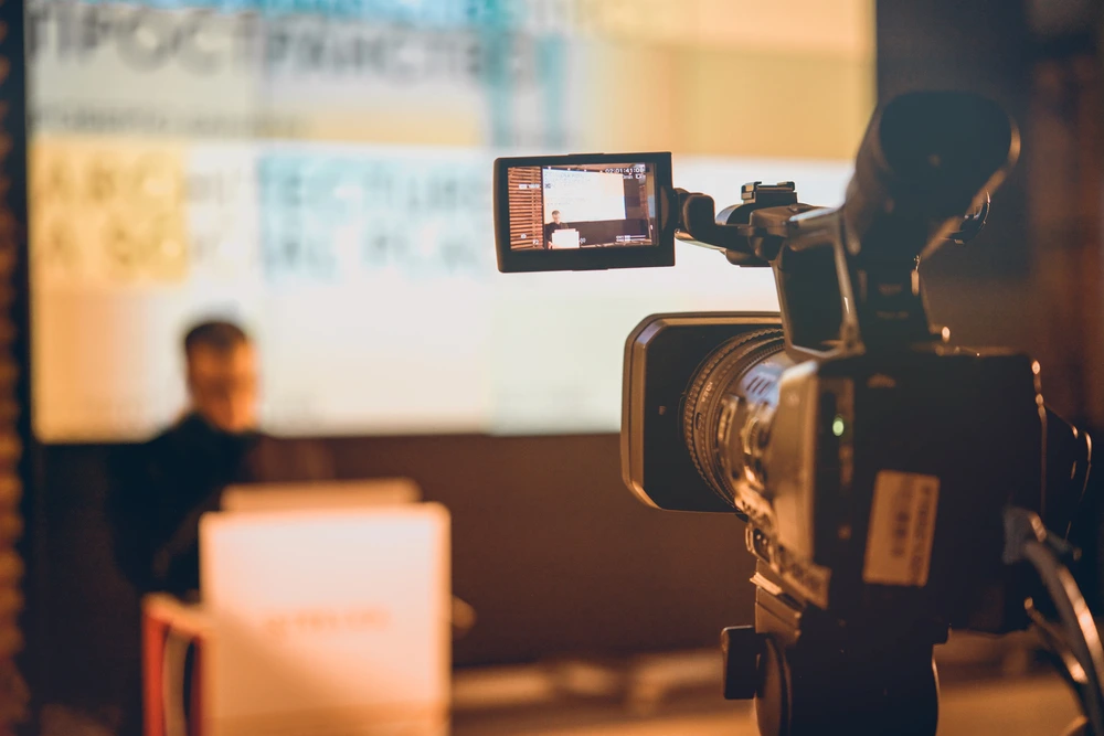 how to choose right video production company in dubai